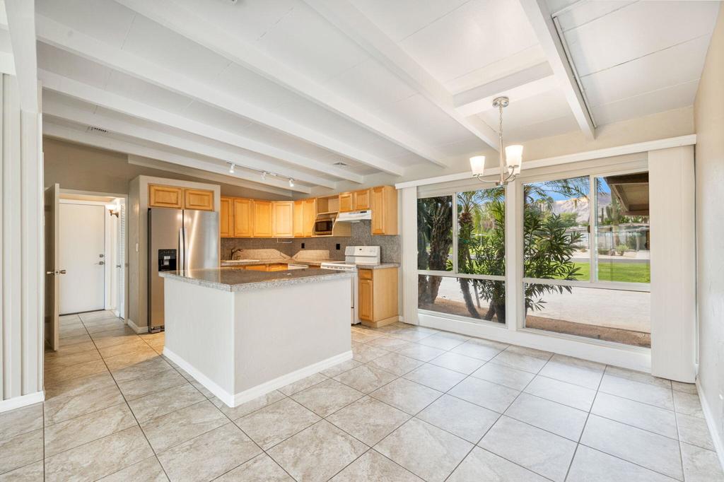 Tierra Del Sol - Residential Lease