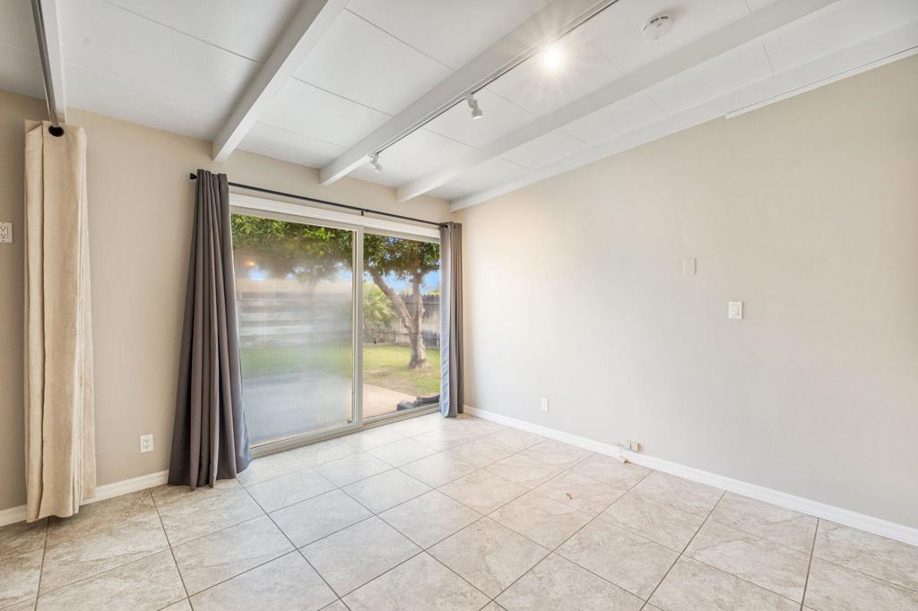 Tierra Del Sol - Residential Lease