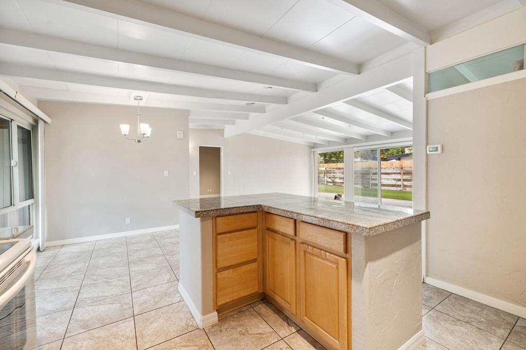 Tierra Del Sol - Residential Lease