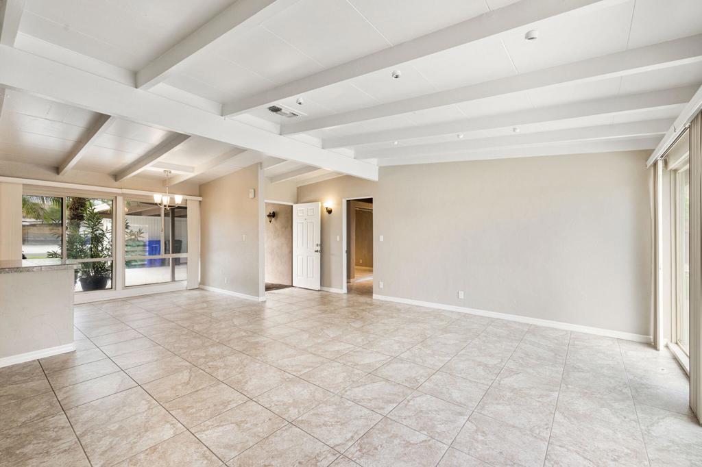 Tierra Del Sol - Residential Lease