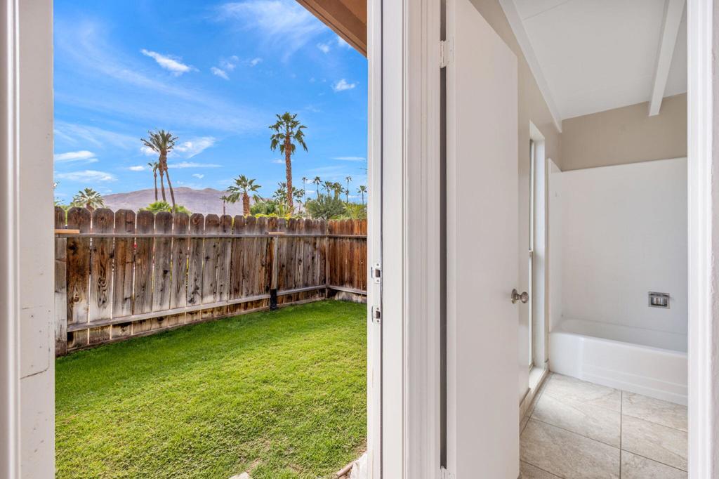 Tierra Del Sol - Residential Lease