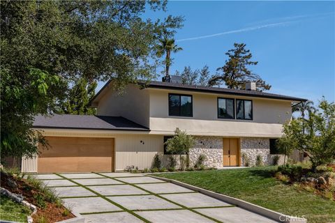 Photo of 5873 Fairhaven AVE, Woodland Hills, CA 91367 (MLS # SR26099580)
