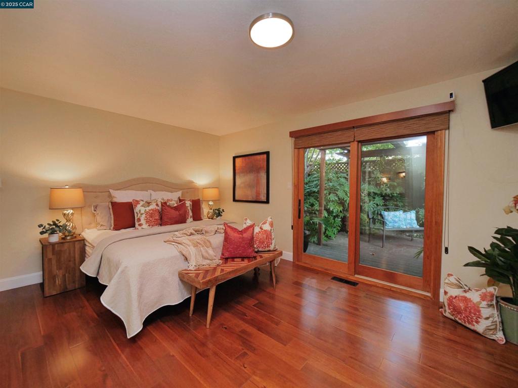 COLONY PARK - Residential