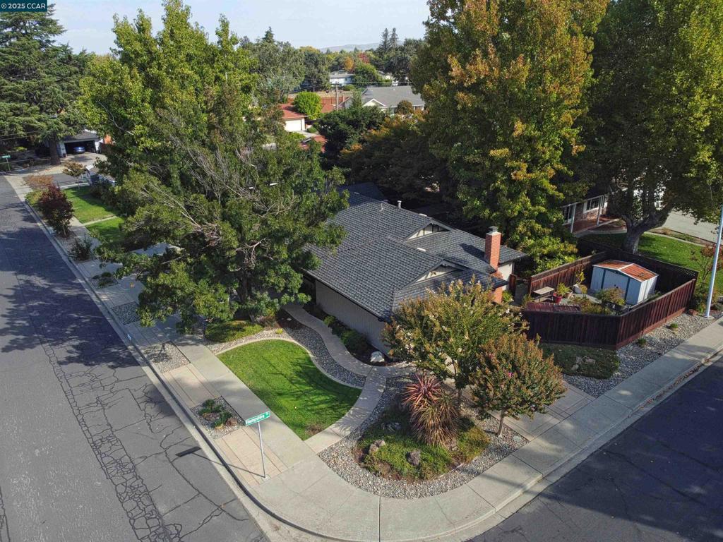 COLONY PARK - Residential