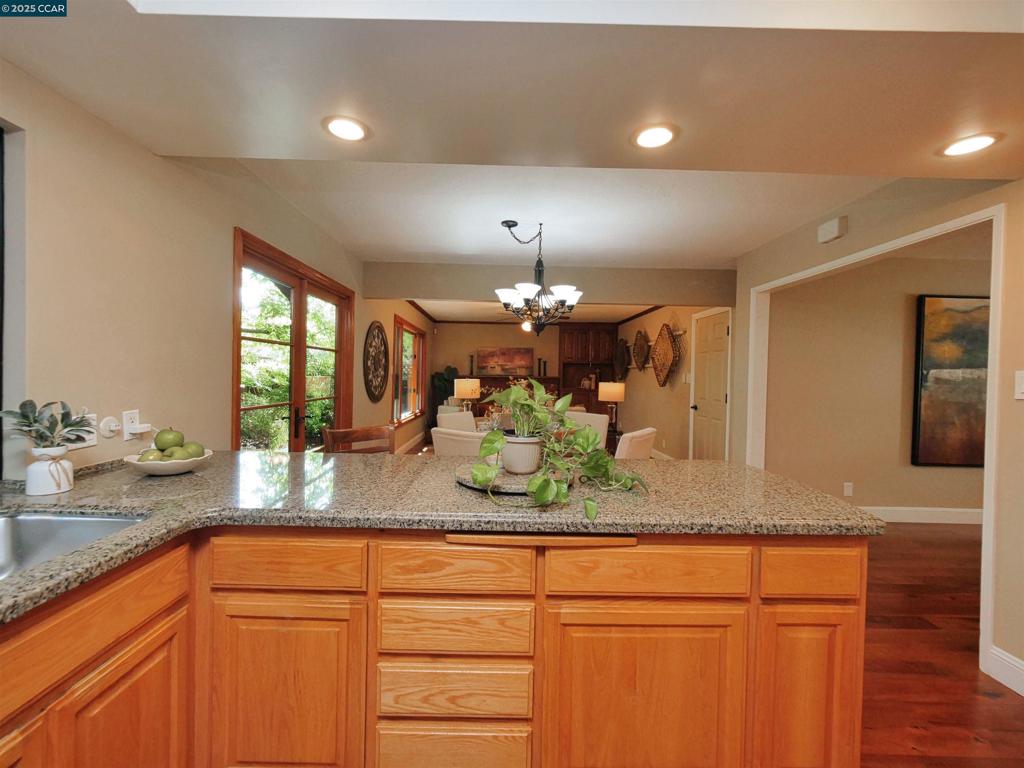 COLONY PARK - Residential