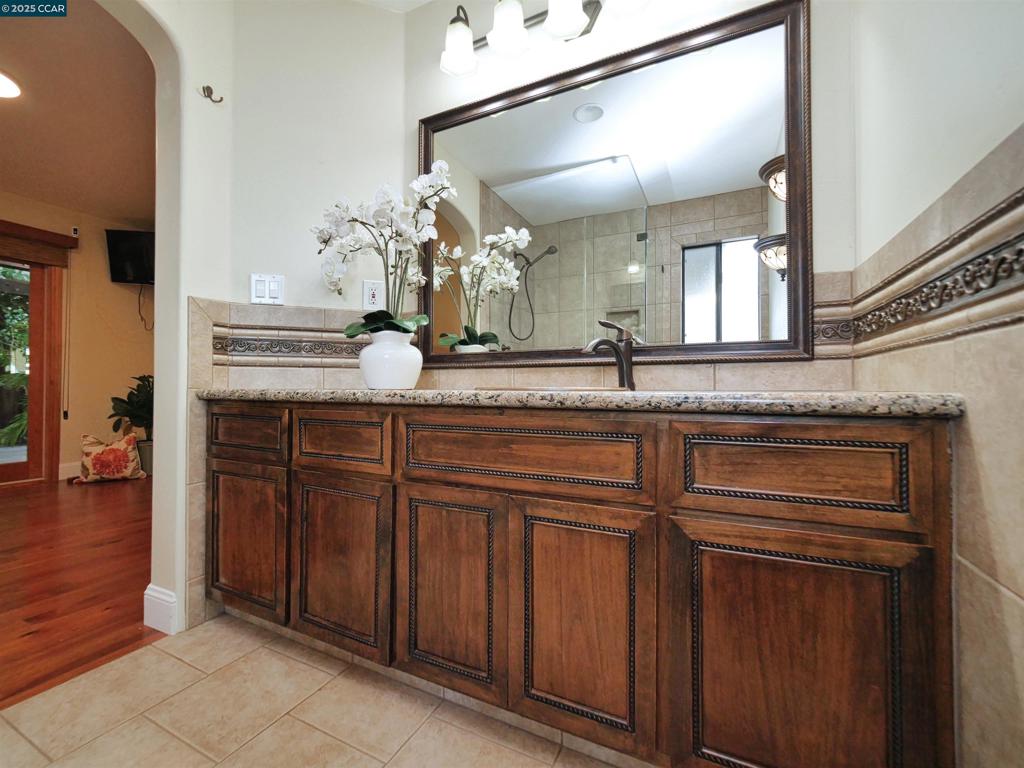 COLONY PARK - Residential