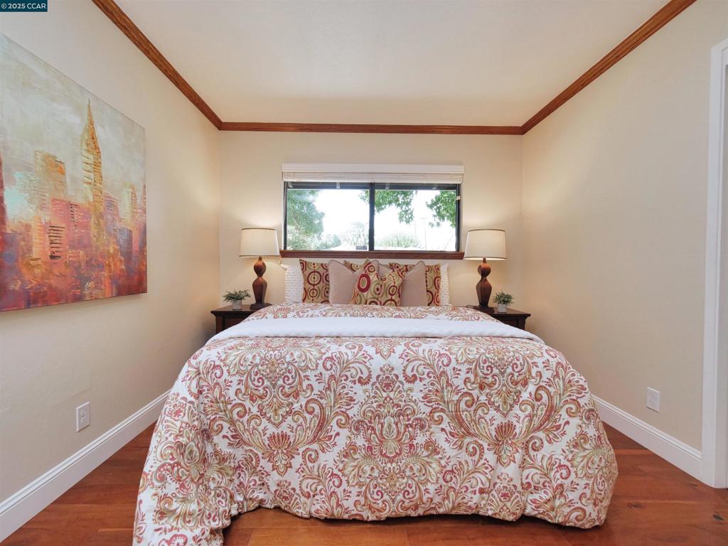 COLONY PARK - Residential