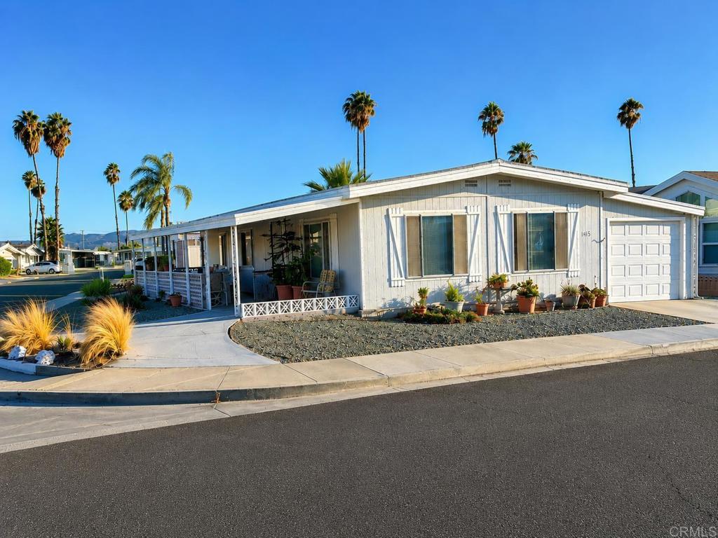 1415 Vista Grande Drive