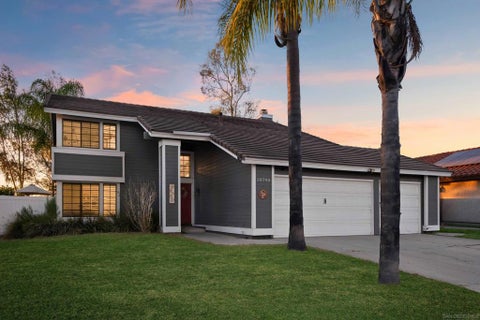 Photo of 10790 Oakbend Drive Dr, San Diego, CA 92131 (MLS # 260024367SD)