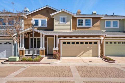 Photo of 239 Granada Park Circle, Mountain View, CA 94043 (MLS # ML82039368)