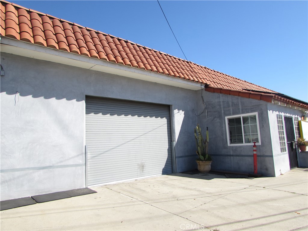1540 W Olympic