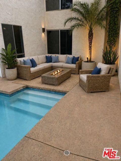 Photo of 603 Racquet Club Lane, Thousand Oaks, CA 91360 (MLS # 26854651)