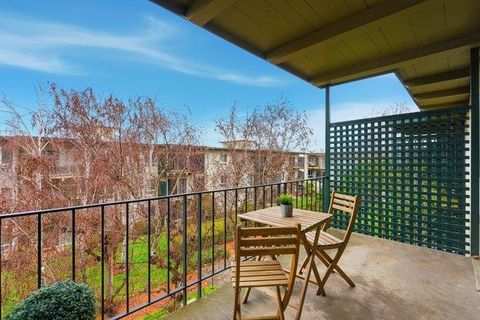 Photo of 934 Peninsula Avenue #411, San Mateo, CA 94401 (MLS # ML82038618)