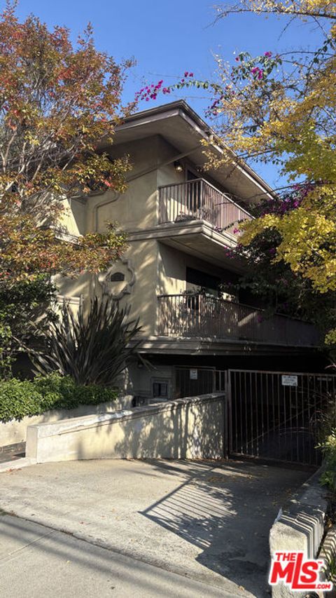 Photo of 15716 S Normandie Avenue #6, Gardena, CA 90247 (MLS # 25623571)