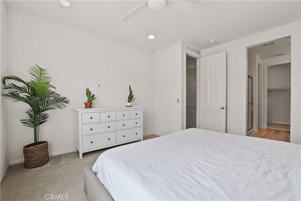 88 Renewal, Irvine CA 92618 - Photo 25