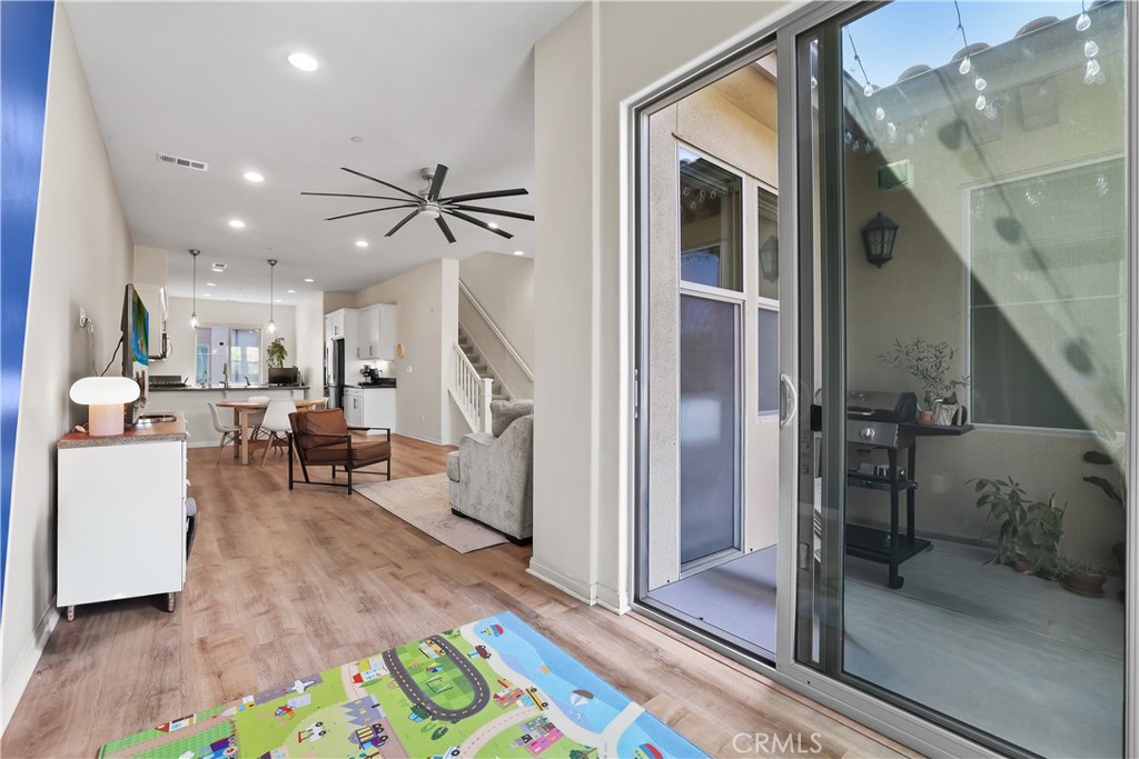 88 Renewal, Irvine CA 92618 - Photo 10