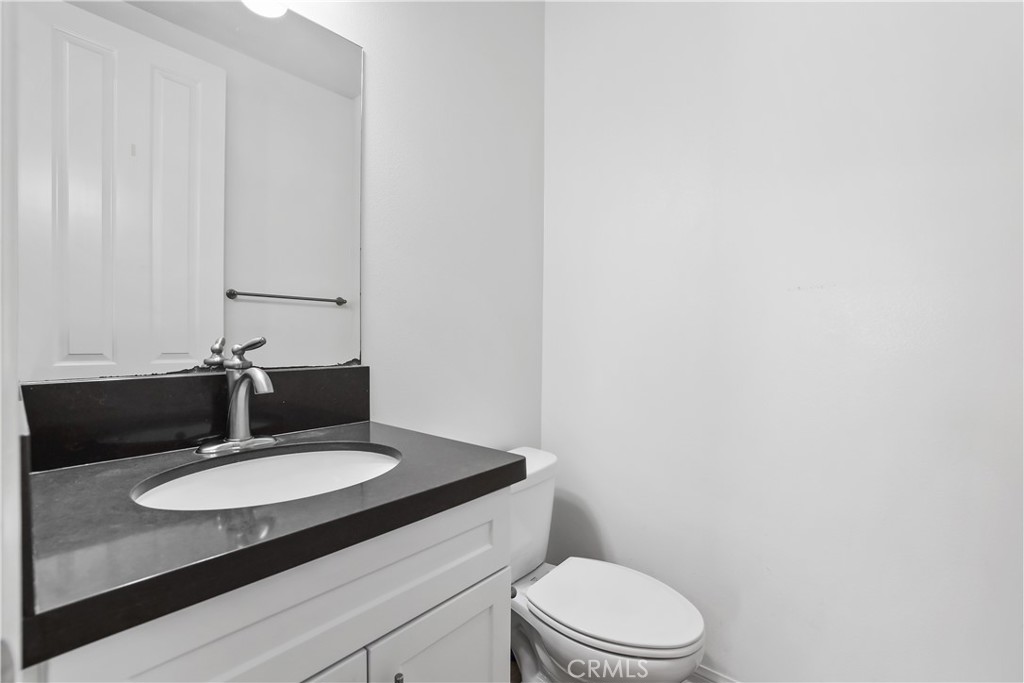 88 Renewal, Irvine CA 92618 - Photo 18