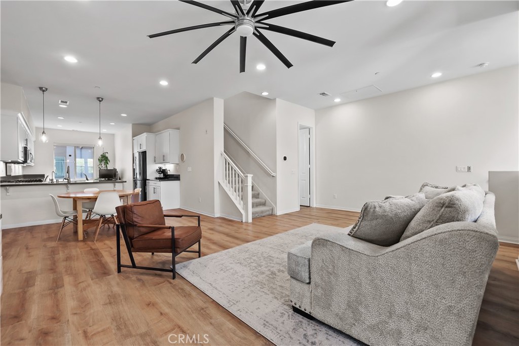88 Renewal, Irvine CA 92618 - Photo 11