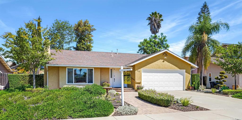 832 Casa De Oro Place