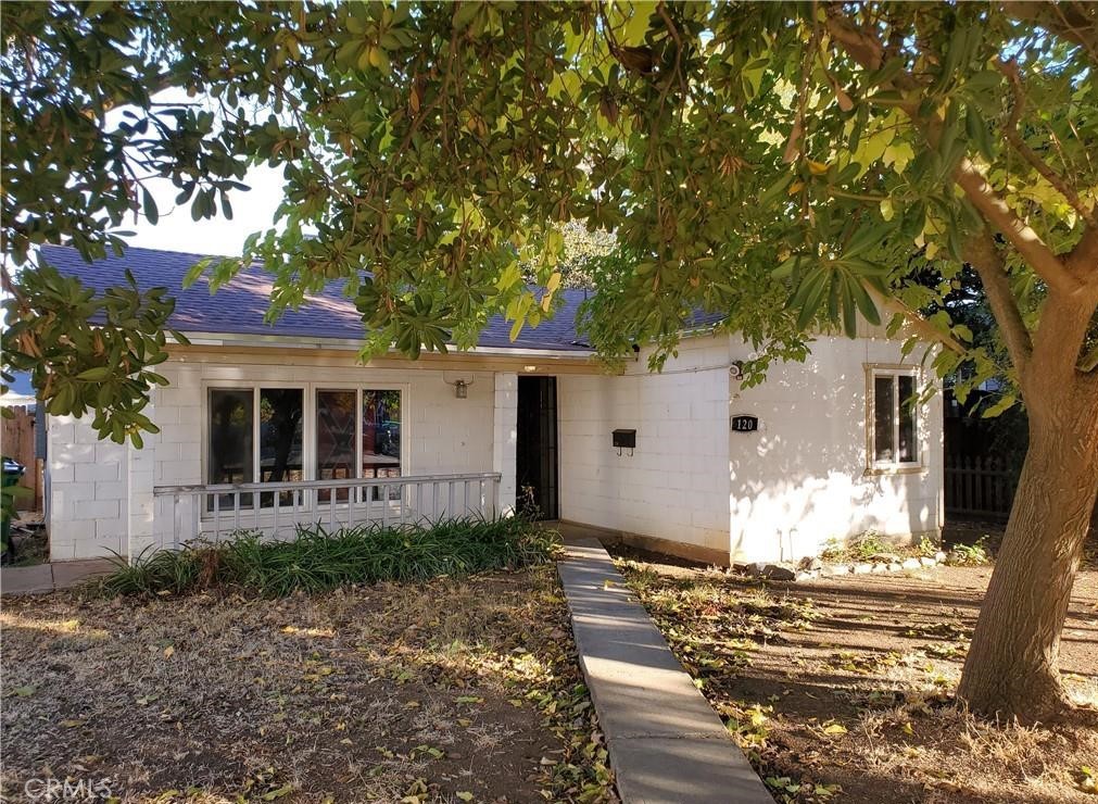 Charming 2-Bedroom Home in the Heart of Willows!
Don't miss this adorable 2-bedroom, 1-bath gem located in the scenic town of Willows. With a newer roof, central heating and air conditioning, this home is move-in ready and packed with comfort. Just a few blocks from Hwy 162, you'll enjoy quick access to shopping, dining, and major highways. Whether you're a first-time homebuyer or looking to downsize, this property is a perfect fit. The spacious living room offers a welcoming space to unwind, while the large, fully fenced backyard is ideal for entertaining, pets, or gardening. Come see the potential—your new home awaits!