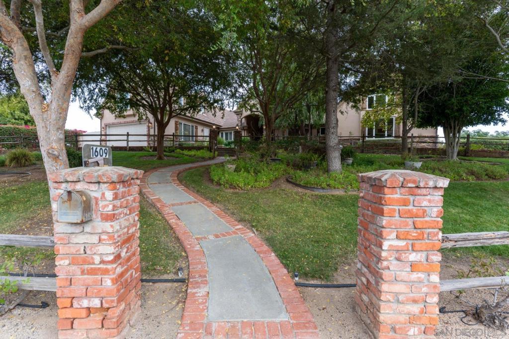 Fallbrook - Residential