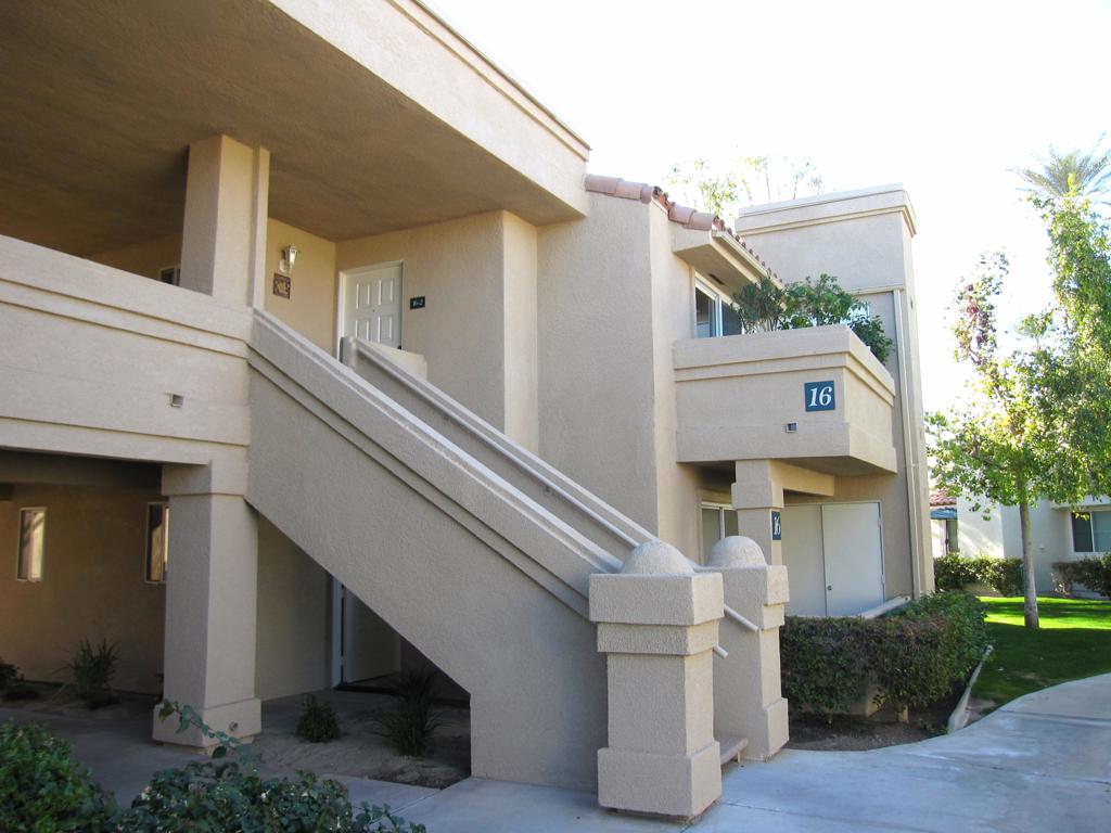 Vista Palm Desert - Residential