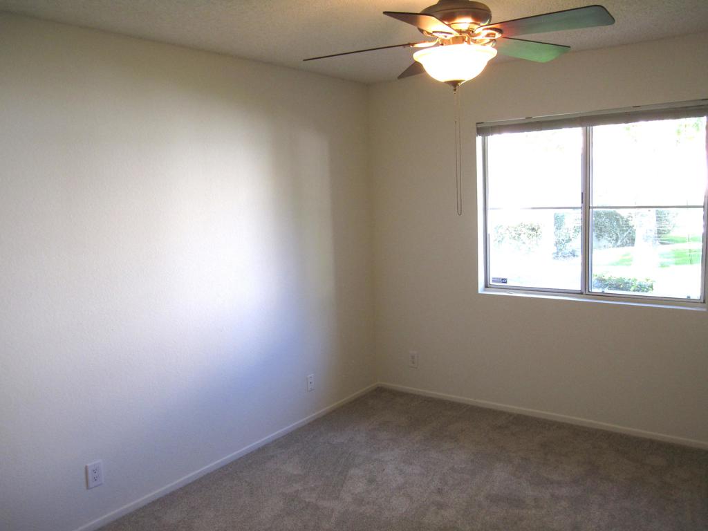 Vista Palm Desert - Residential