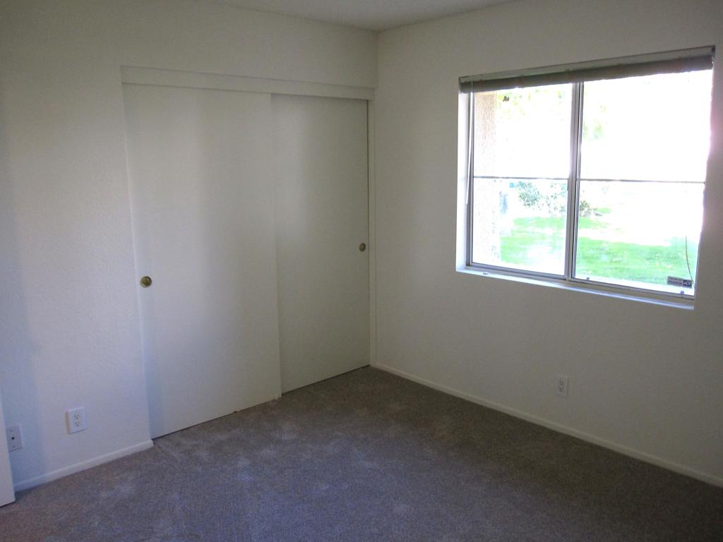 Vista Palm Desert - Residential