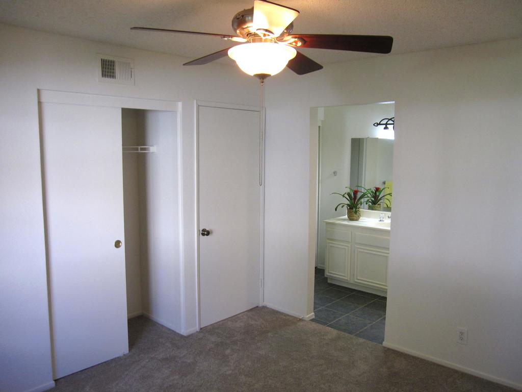 Vista Palm Desert - Residential