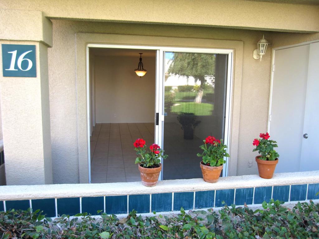 Vista Palm Desert - Residential