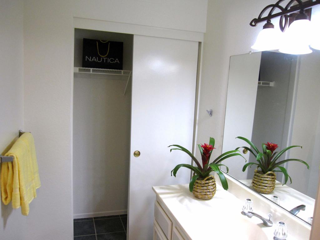 Vista Palm Desert - Residential