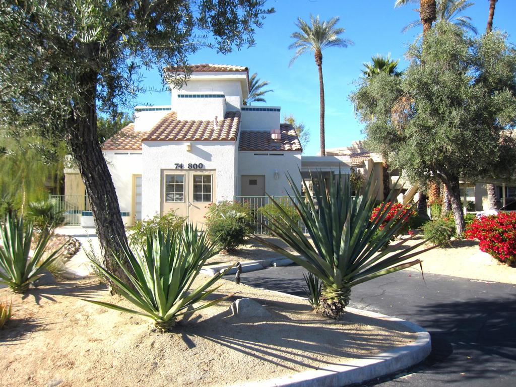 Vista Palm Desert - Residential