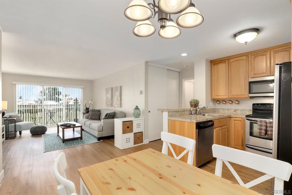 listing image 130722085529432387408