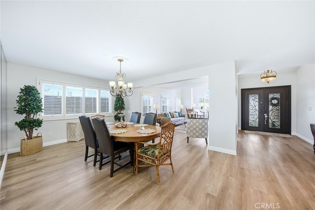 Seal Beach, California, 90740, United States, 4 Bedrooms Bedrooms, ,3 BathroomsBathrooms,Residential,Active,2010555
