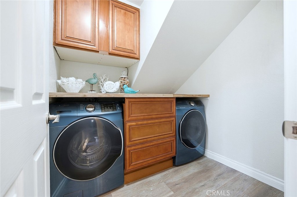 Seal Beach, California, 90740, United States, 4 Bedrooms Bedrooms, ,3 BathroomsBathrooms,Residential,Active,2010555