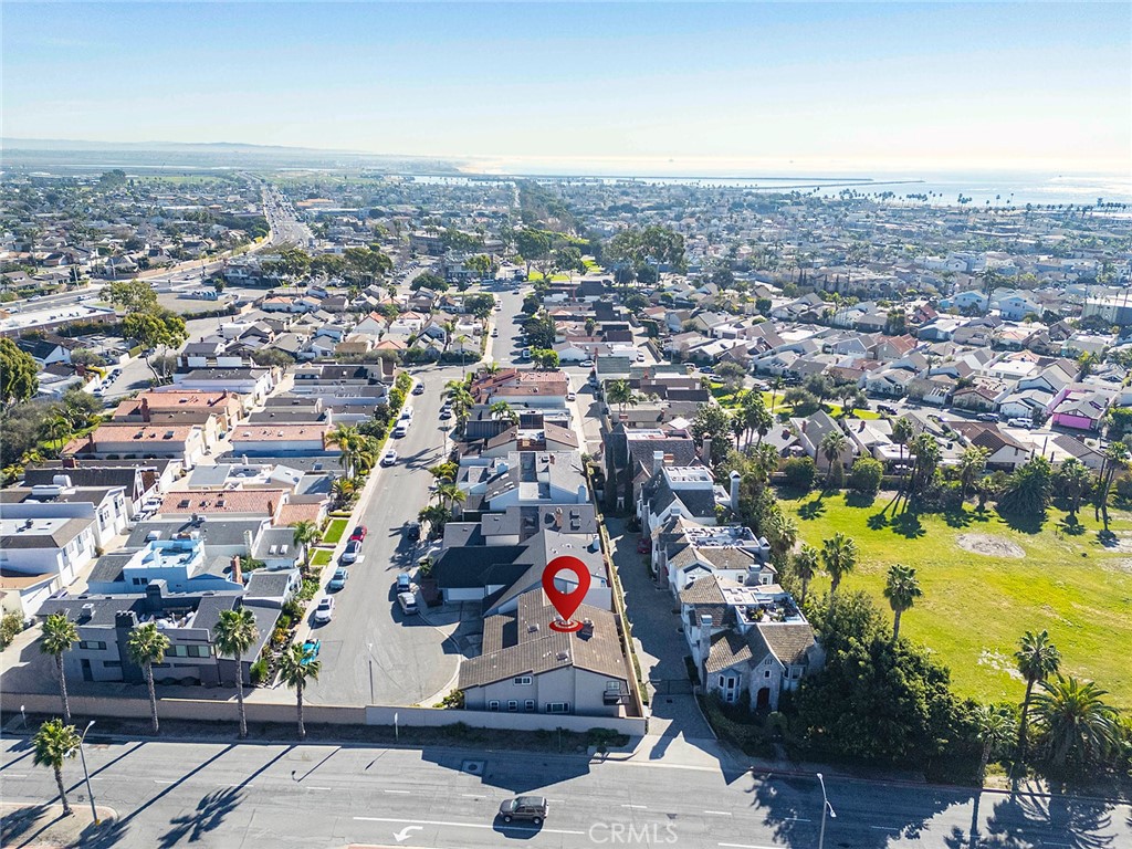 Seal Beach, California, 90740, United States, 4 Bedrooms Bedrooms, ,3 BathroomsBathrooms,Residential,Active,2010555