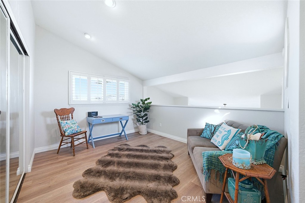 Seal Beach, California, 90740, United States, 4 Bedrooms Bedrooms, ,3 BathroomsBathrooms,Residential,Active,2010555