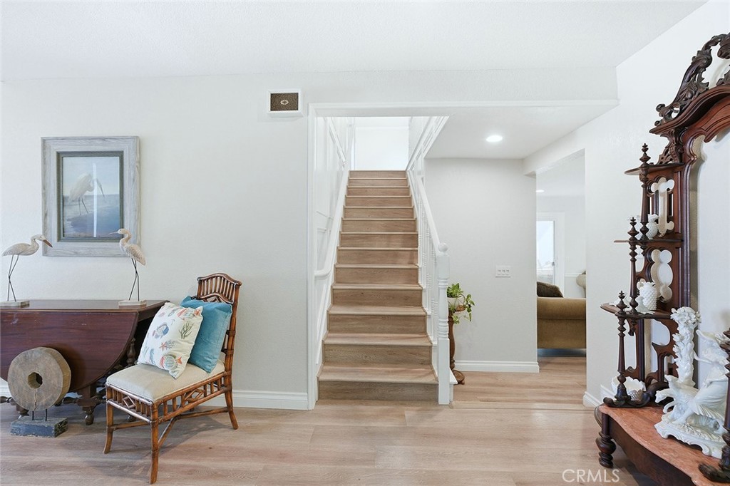 Seal Beach, California, 90740, United States, 4 Bedrooms Bedrooms, ,3 BathroomsBathrooms,Residential,Active,2010555