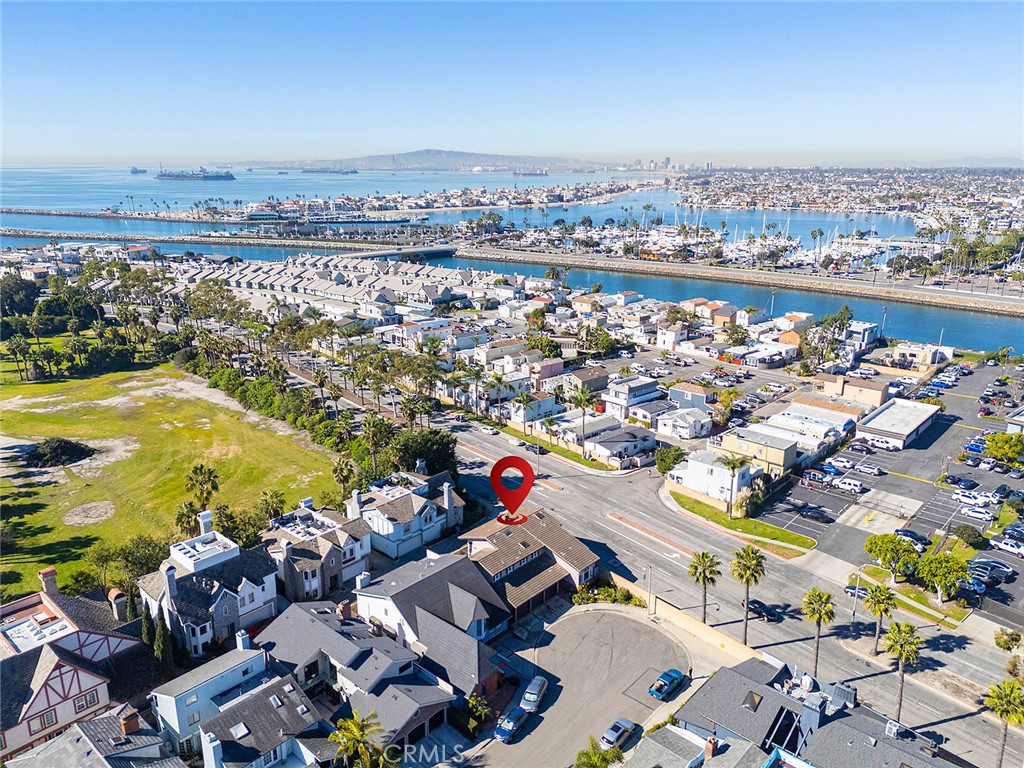 Seal Beach, California, 90740, United States, 4 Bedrooms Bedrooms, ,3 BathroomsBathrooms,Residential,Active,2010555