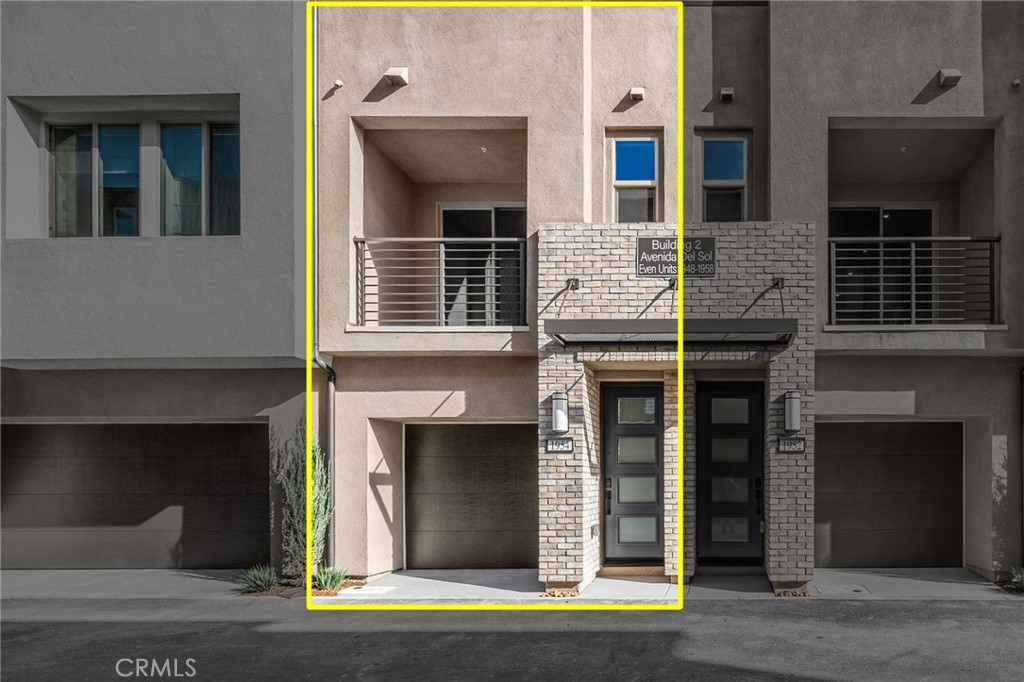 1954 Avenida Del Sol