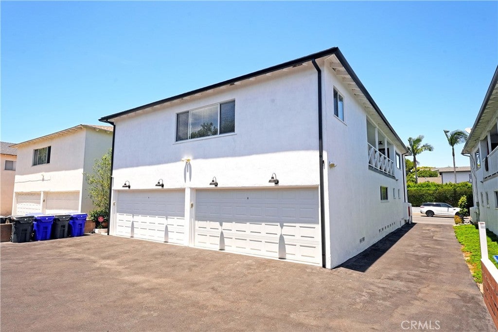 1250 Manhattan Beach