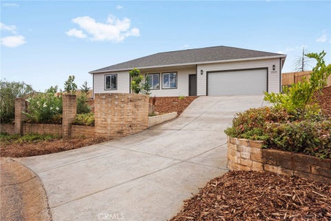 Photo of 5819 Golden Oaks Road, Paradise, CA 95969 (MLS # SN26196471)