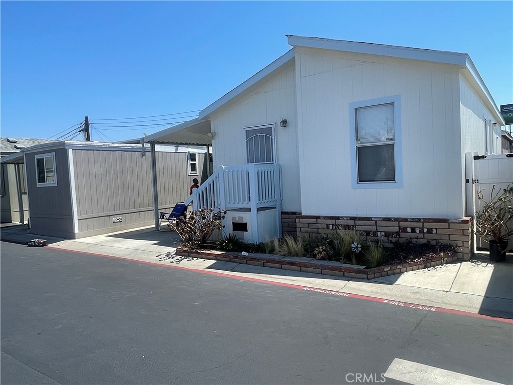 17024 S Western Avenue 36