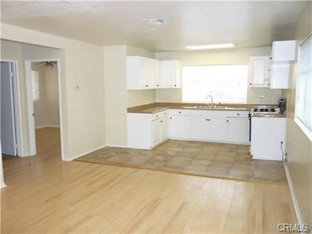 1190 S Thomas Street A & B