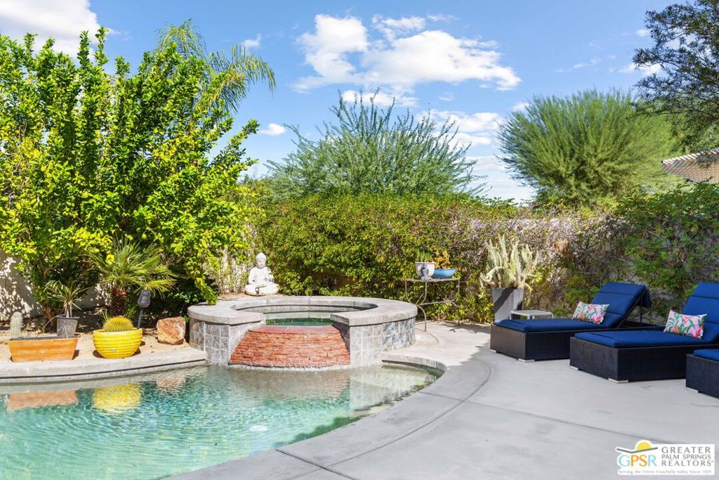 Mira Vista - Residential