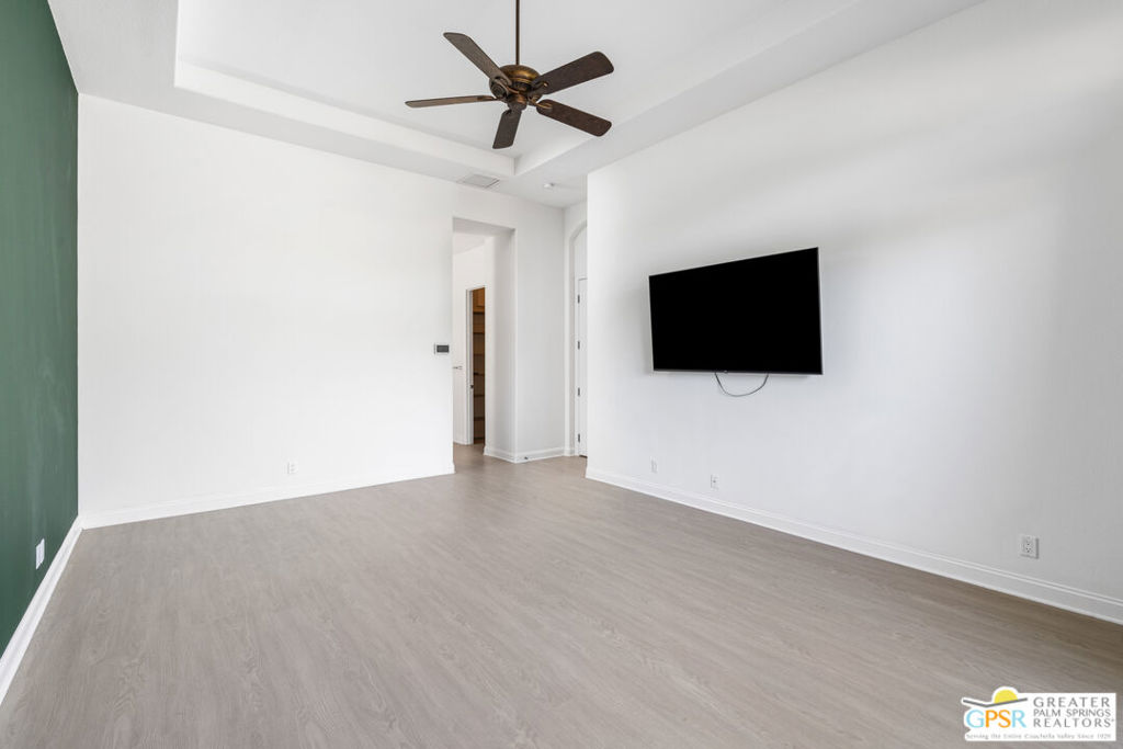 Mira Vista - Residential