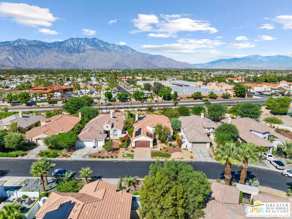 Mira Vista - Residential