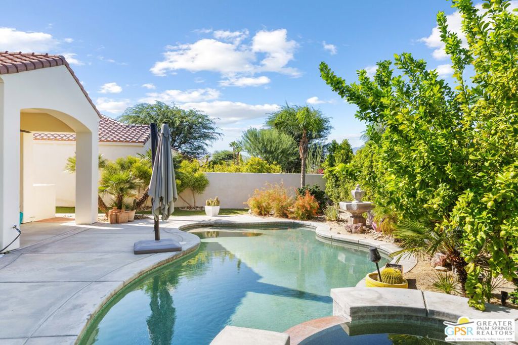 Mira Vista - Residential