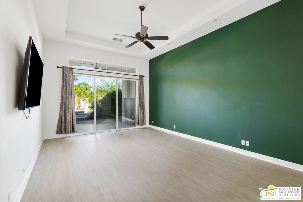 Mira Vista - Residential