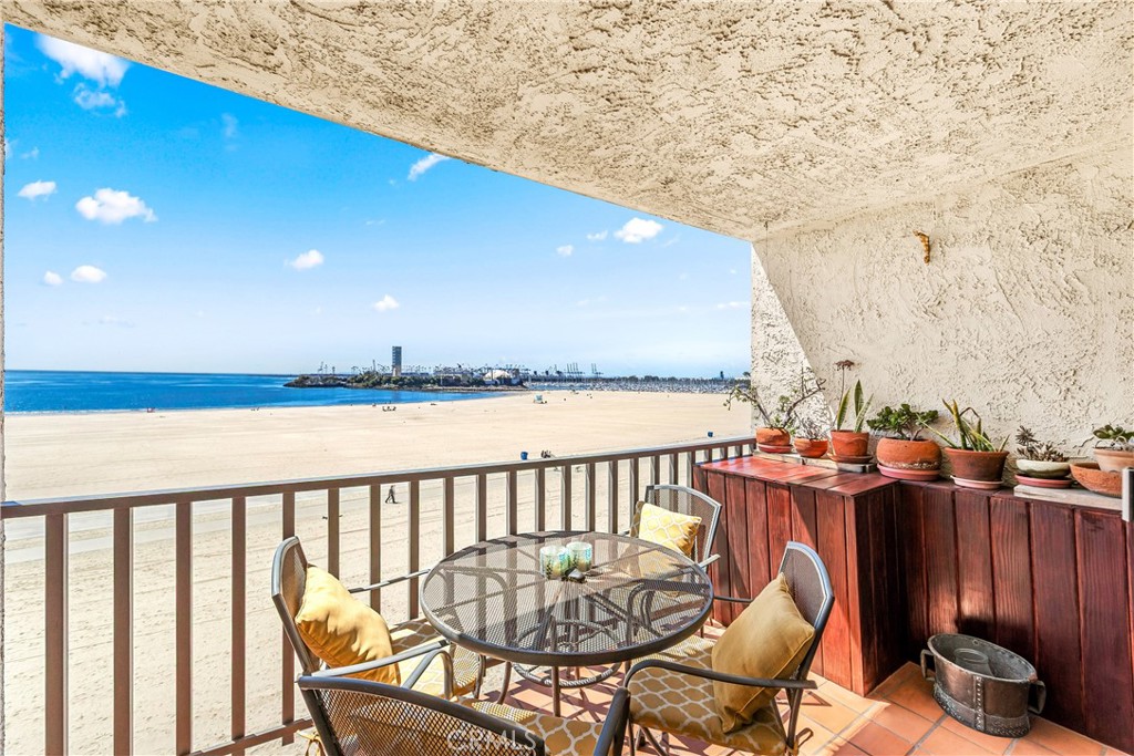 1140 E Ocean Boulevard 338